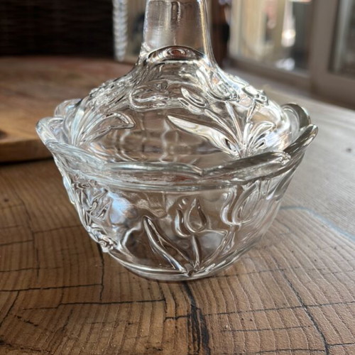 Crystal container with lid tulip design like new