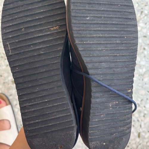 Bozikis blue shoes like new, size 39 with narrow fit