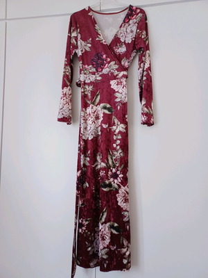 Velvet maxi wrap dress new, one size, red BSB