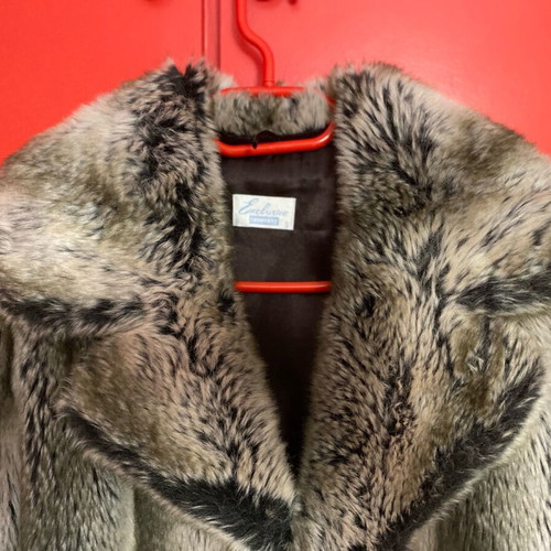 Raxevksy Exclusive women's faux fur like new, gray and beige, size L-XL