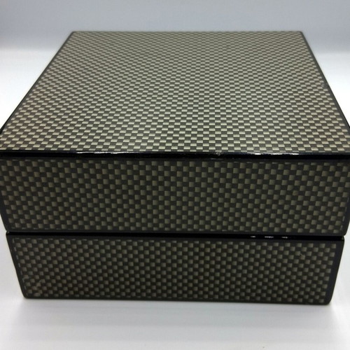Cigar accessory set box like new with carbon fiber finish