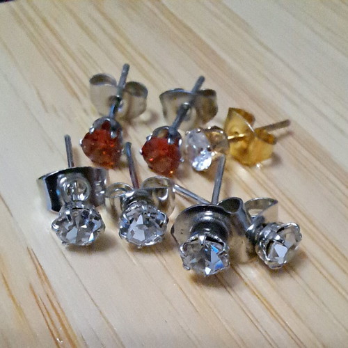 Σετ σκουλαρίκια studs με ζιργκόν σαν καινούργιο, χρυσαφί και ασημί