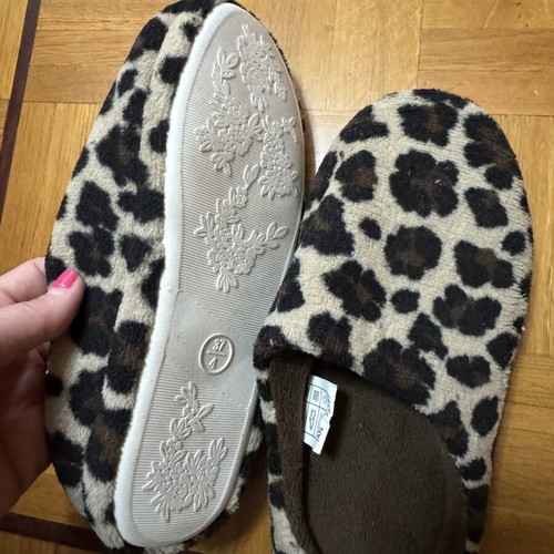 Slippers size 37 new