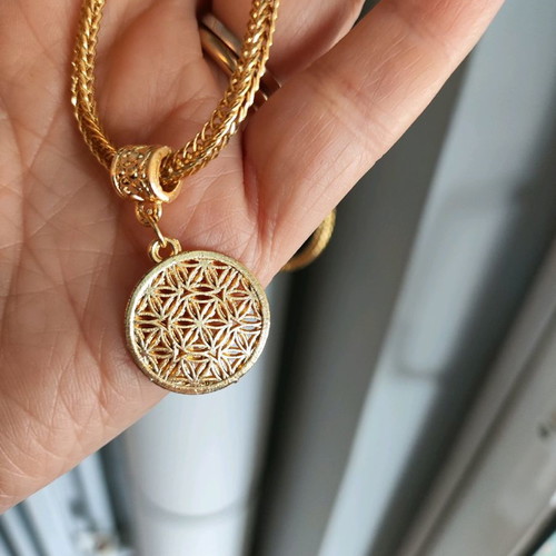 Pendant with 41 cm chain length
