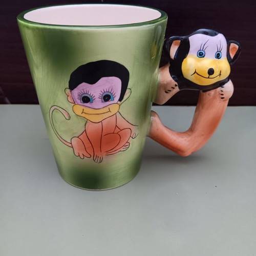 Mug like new with monkey design