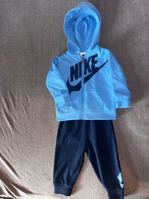 Nike Baby Boy Jacket and Pants Set 6 Months Like New