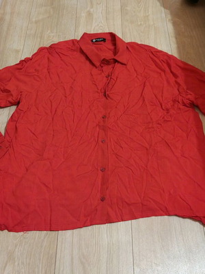 Women’s plus size shirt XXL red like new