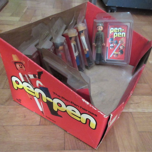 Pen Pen figure set with display packaging from El Greco 80s new