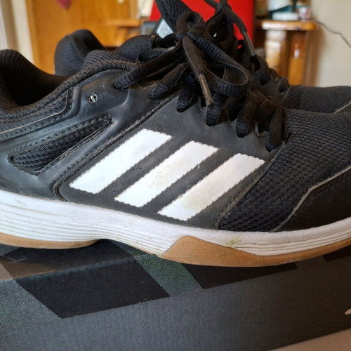 Adidas athletic shoes used, size 37 1/3, black