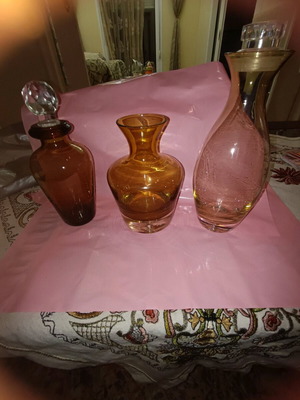 Vintage set of 3 amber carafes and vase like new