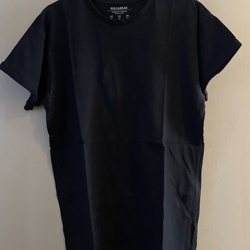 Pull & Bear T-shirt size M black lightly worn