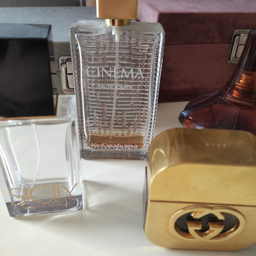 Empty perfume bottles used, pack of 13 pieces