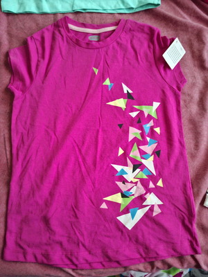 T-shirt new with tag for girls 9-10 years, sizes 134-140 cm