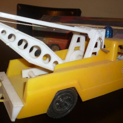 Plastic Crane Moumplast 60s new with box