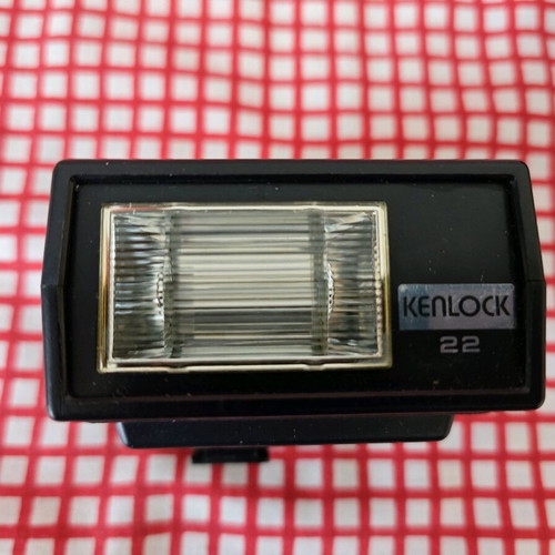 Kenlock 22 electronic flash with case like new