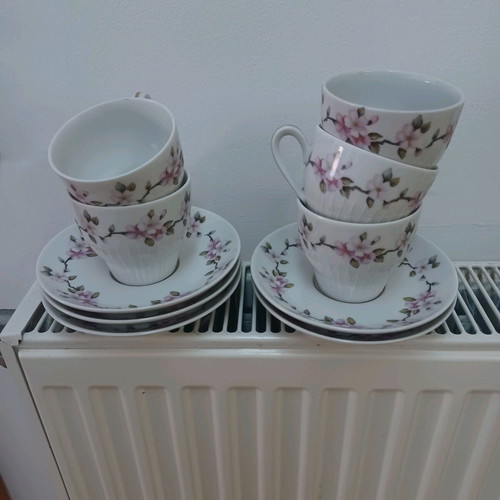 Porcelain tea set like new