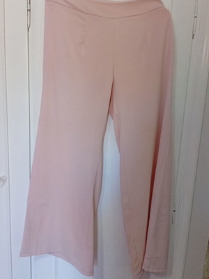 Pants like new, soft pink, size XL