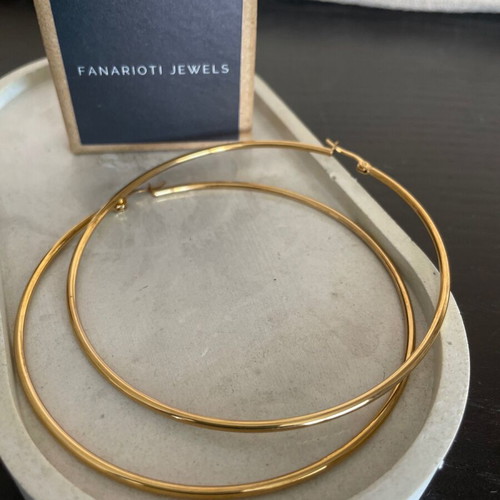 Large hoop earrings 80mm new, gold steel