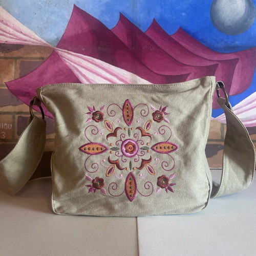Y2K Vintage Boho Fabric Shoulder Bag with Embroidery, Like New