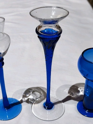 Set of 3 glass candle holders like new with blue color