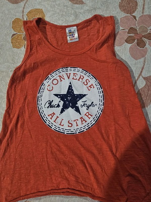 Sleeveless top for girl 8 years old, like new, red