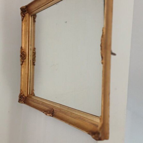 Wall mirror 0.81 x 0.52 m