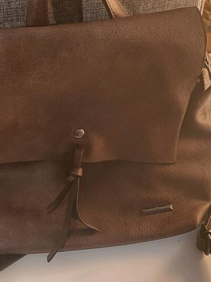 BackToBack women's brown backpack like new