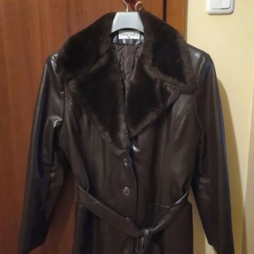 Brown leatherette cardigan like new with eco fur and belt