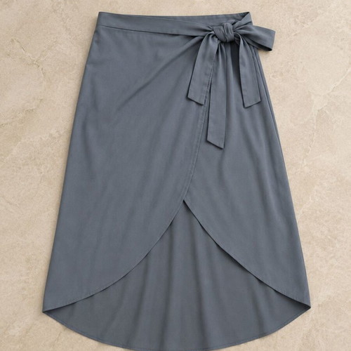 Saturn Wrap Skirt like new, blue, one size
