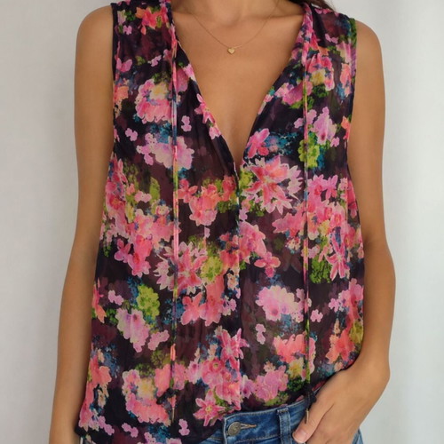 Vero Moda floral blouse sleeveless used, size Small
