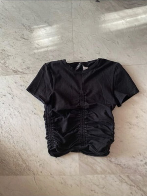 H&M black t-shirt with ruching at waist, XS
