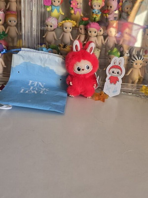 Pop Mart The Monsters Labubu Pin For Love X Red Plush Keychain new