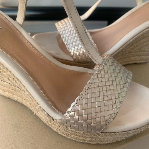 Ugg Australia beige platform sandals used, size 40