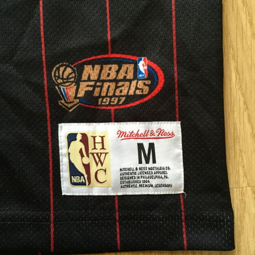 Mitchell & Ness Chicago Bulls Pippen 97 Finals Black Basketball Jersey used