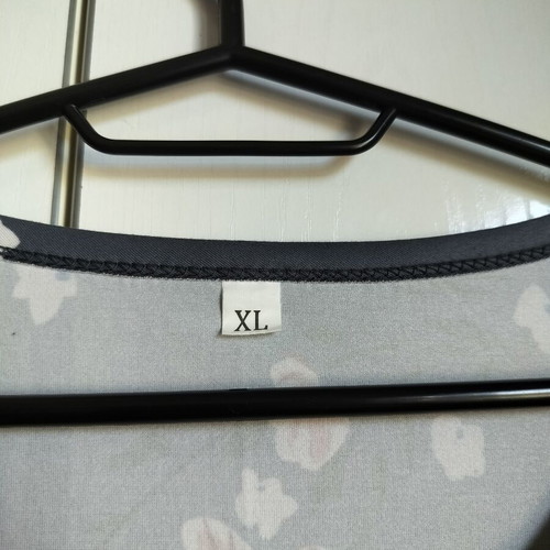 Floral dress gray XL like new