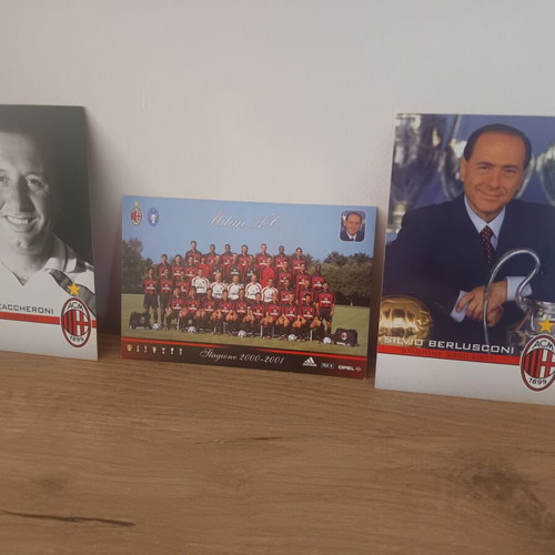 Milan 2000 football cards like new, set of 31 collectible cards