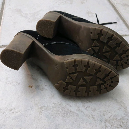 Boots size 39 almost unused
