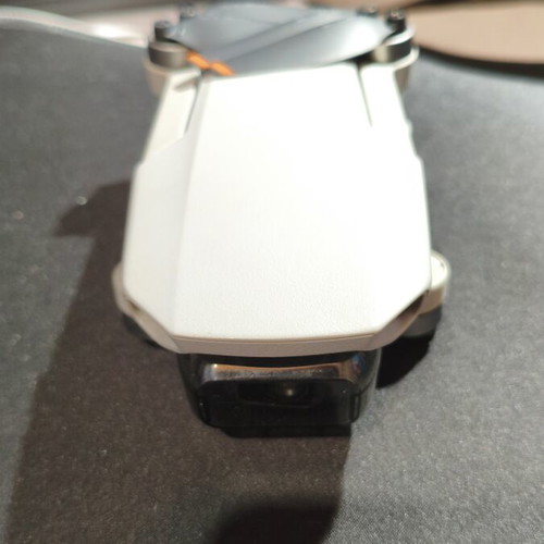 DJI Mini SE drone like new with 2.7K camera and USB Type-C