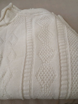 Ecru sweater like new with low turtleneck