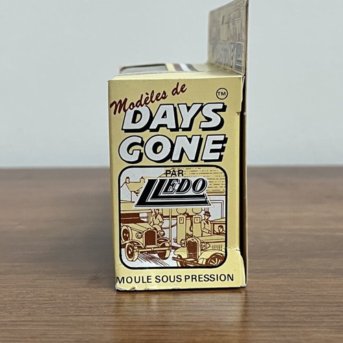 Lledo Days Gone Hershey’s Chocolate Milk Diecast model like new with box