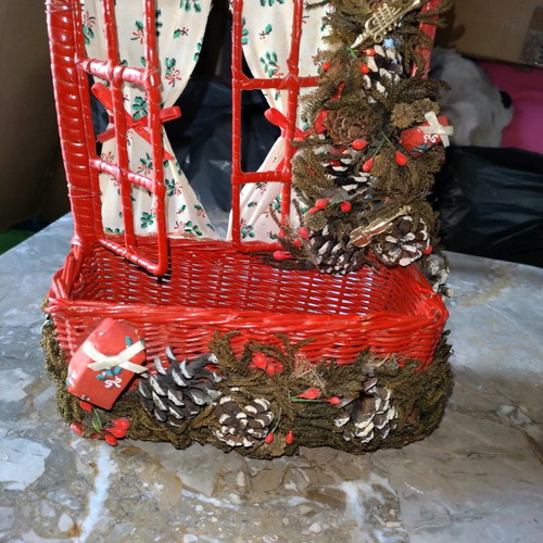 Decorative basket new with festive pine cones