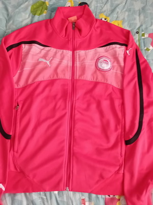 Olympiacos football jacket Puma 2010 like new, collectible size L
