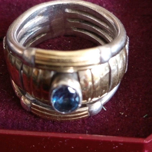 Women's ring 18k gold and 925 silver like new