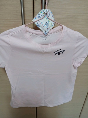 Tommy Hilfiger pink blouse used for girl 12-14 years with hole at back