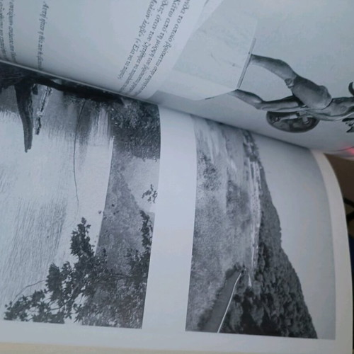 The Battle of Thermopylae Rupert Matthews book like new