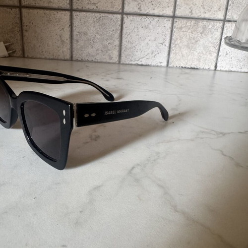 Isabel Marant sunglasses like new, black acetate frame, square shape