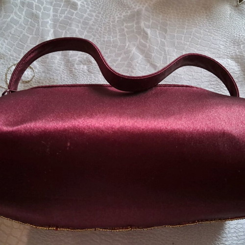 Evening satin handbag like new with burgundy sequins