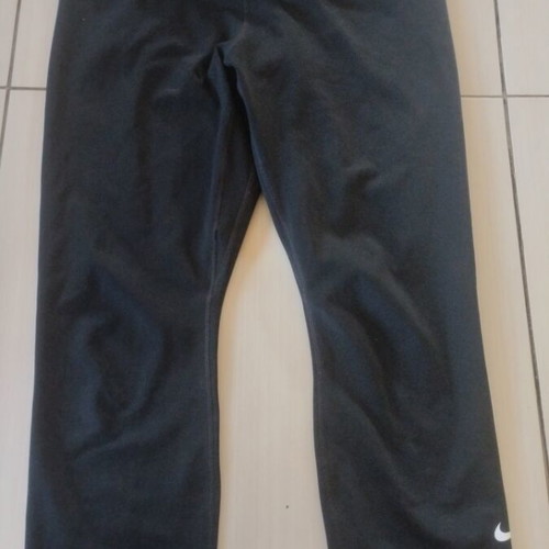 Nike leggings like new, below the knee, size S