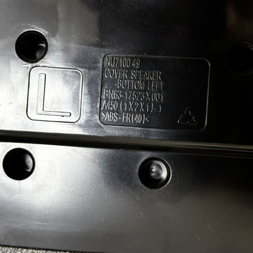 Samsung Q60T TV speakers like new