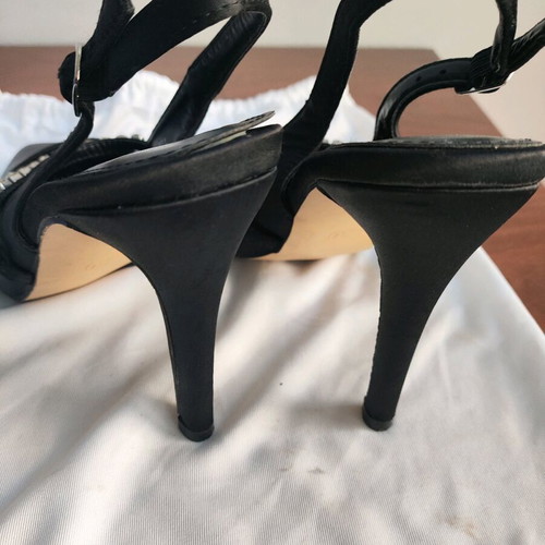 Black satin pumps like new with rhinestones, size 37